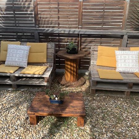 バルセロナNice Little Houseアパートメント エクステリア 写真