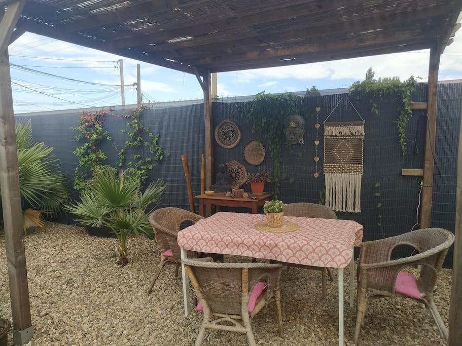 バルセロナNice Little Houseアパートメント エクステリア 写真