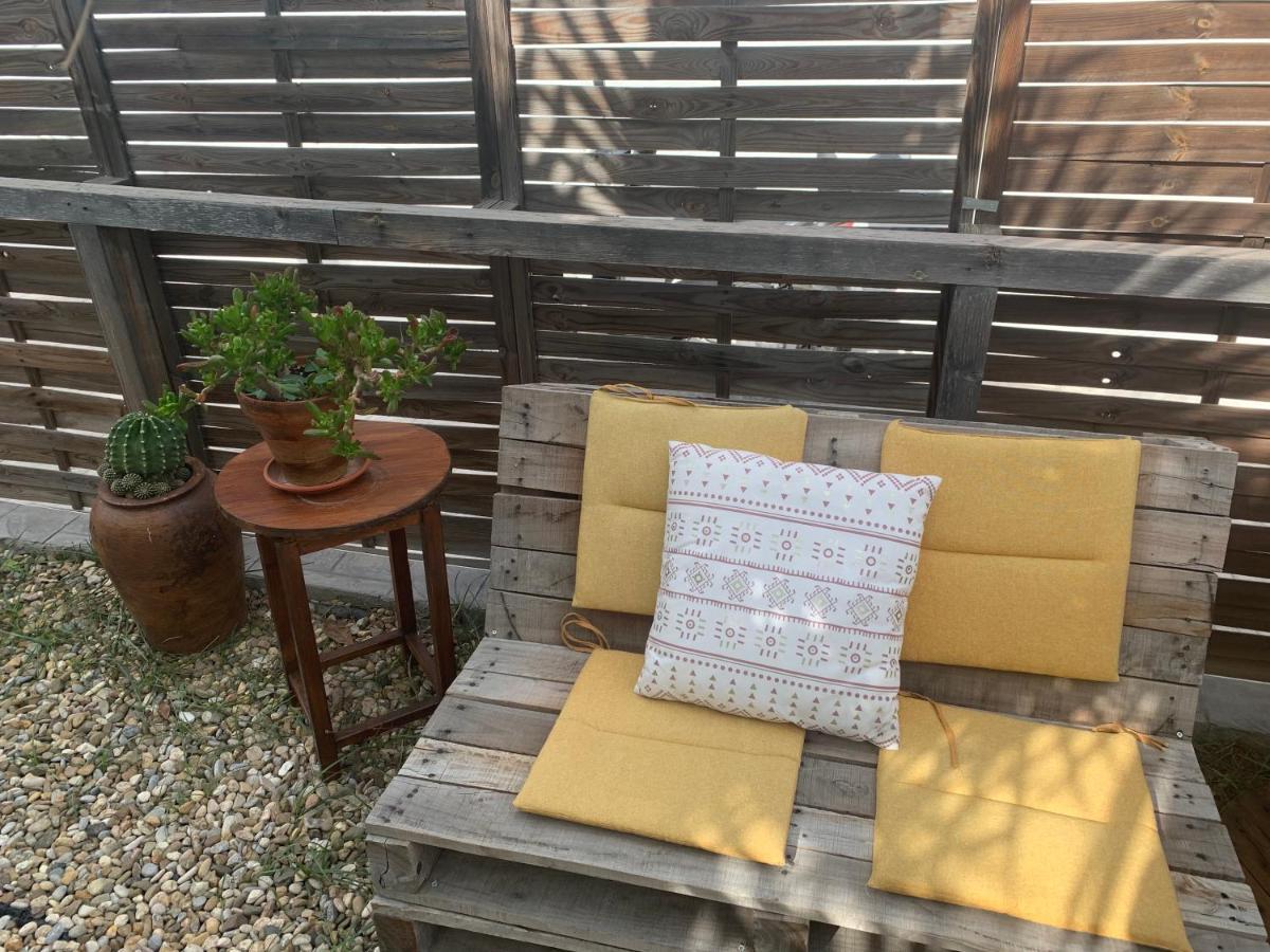 バルセロナNice Little Houseアパートメント エクステリア 写真